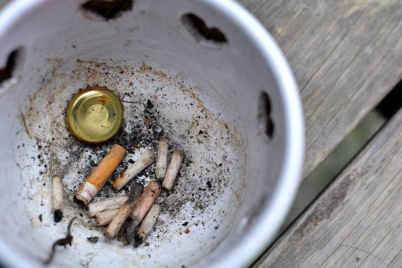 Colillas de cigarros e cambios no corpo co abandono do tabaco